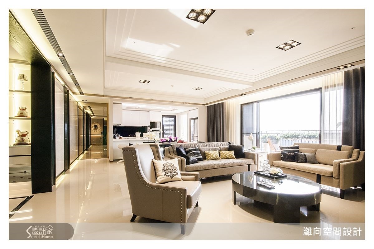 公共空間採開放式設計,整個區域在自然光的照映下顯得明亮舒適,視覺更與戶外一望無際的景色相連。 公共空間採開放式設計,整個區域在自然光的照映下顯得明亮舒適,視覺更與戶外一望無際的景色相連。