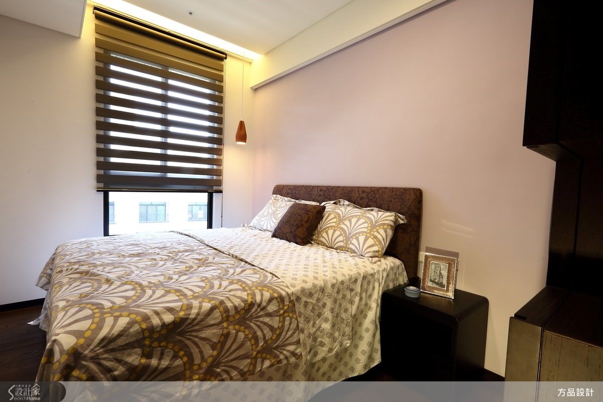 戶外有風景,室內有端景,在這個屋宅裡,各個角落都暗