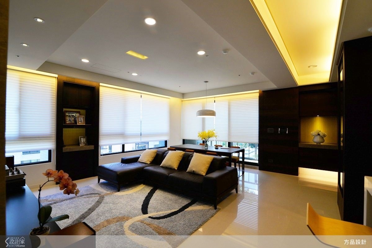 戶外有風景,室內有端景,在這個屋宅裡,各個角落都暗