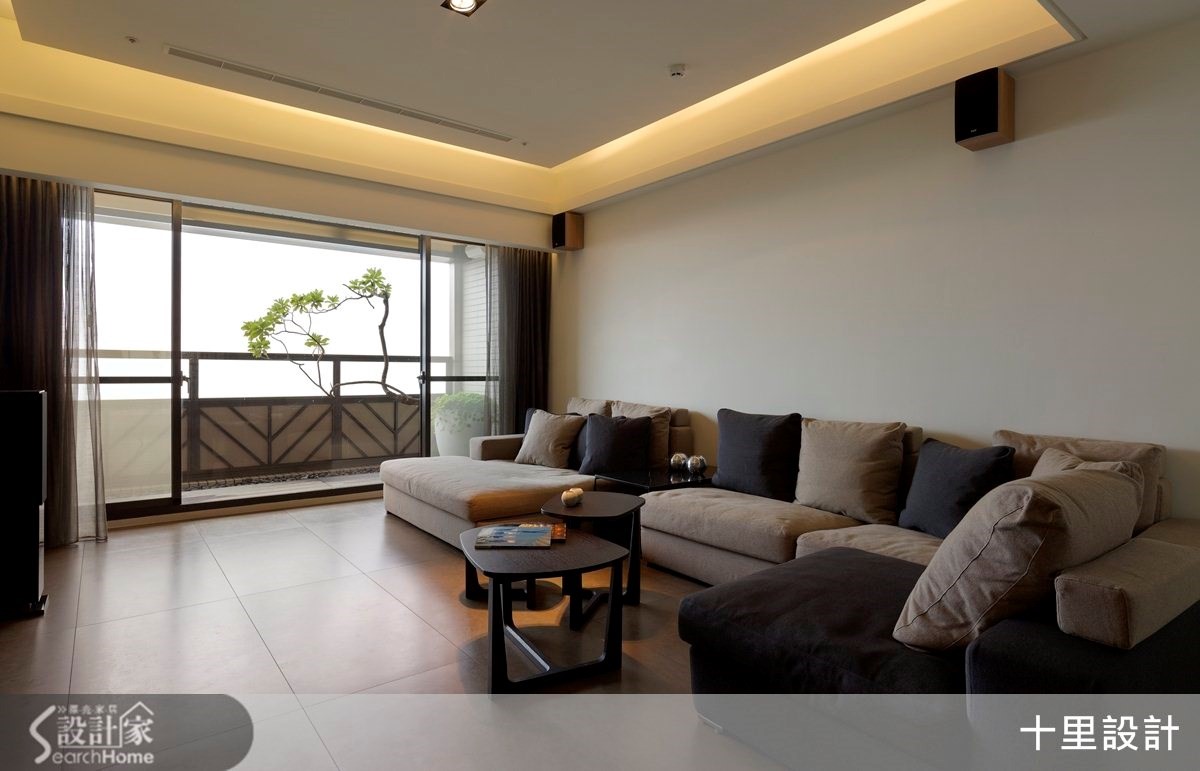 砌一壺茶、配上三五片香酥餅乾，喝茶談天迎著陽光，來