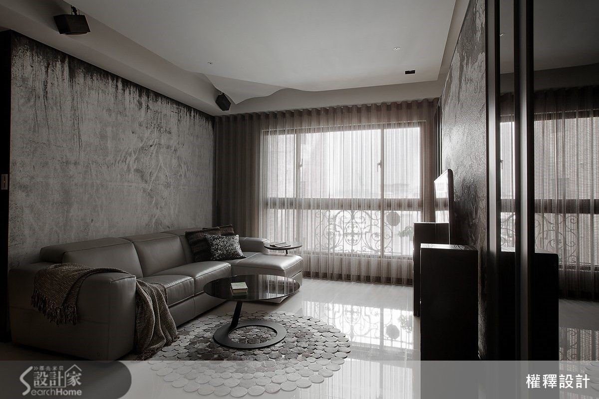 有時候,愛情不需轟轟烈烈,像墨汁滴落宣紙,安靜緩慢