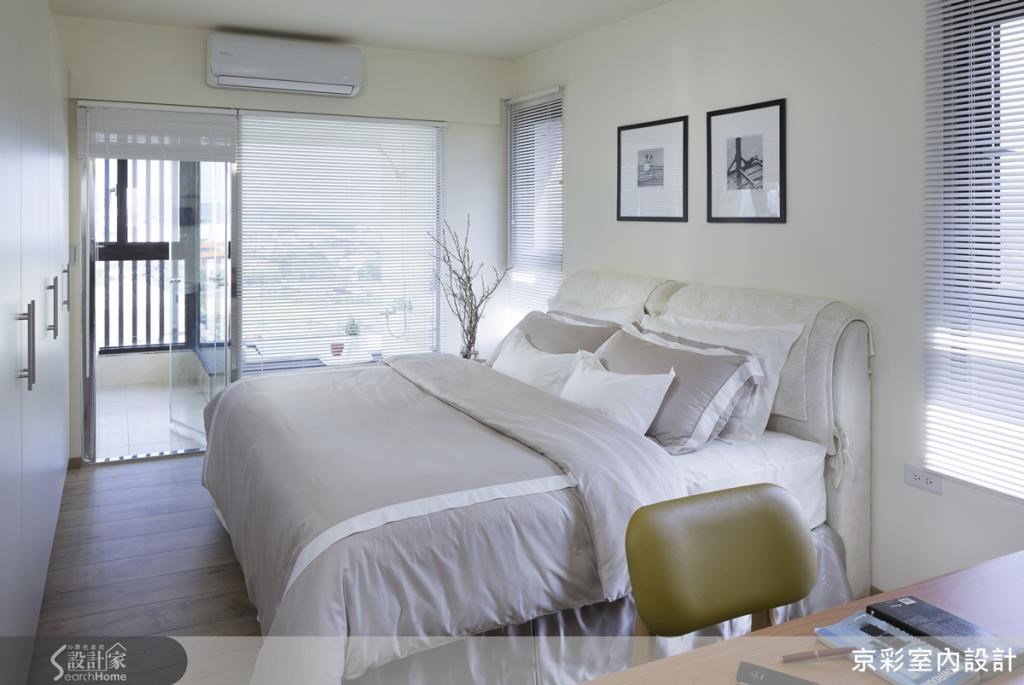 淺色臥室搭配大面落地窗,看起來住起來都明亮舒適 淺色臥室搭配大面落地窗,看起來住起來都明亮舒適