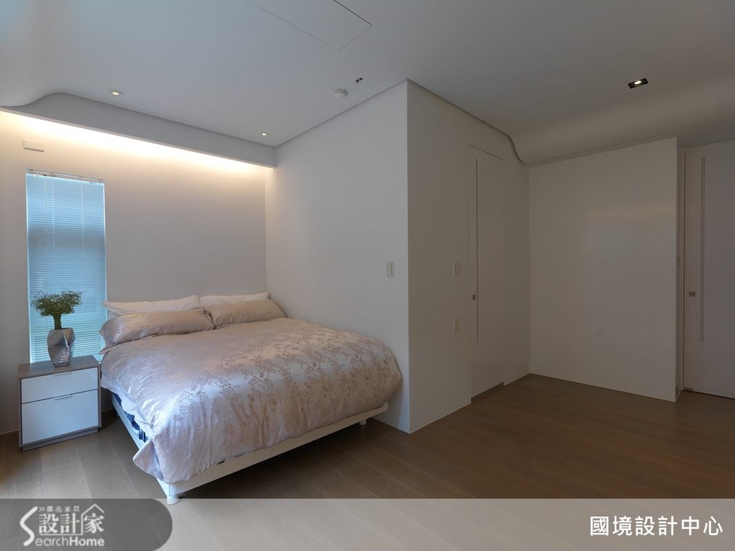 100 坪的透天厝空間，家庭成員為 3 個大人 1 個小孩，