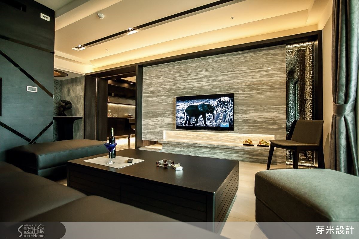 住了十多年的老屋,在一家四口中兩個男孩也逐漸長大之