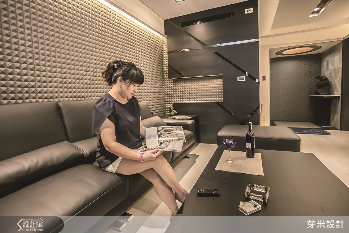 住了十多年的老屋,在一家四口中兩個男孩也逐漸長大之