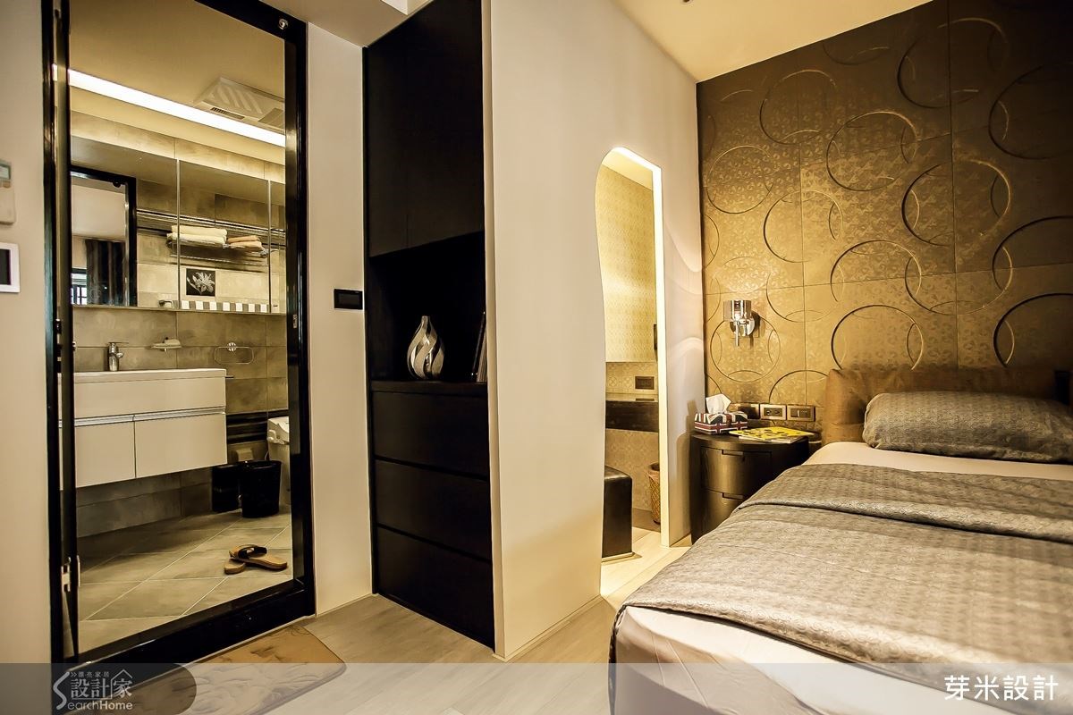 住了十多年的老屋,在一家四口中兩個男孩也逐漸長大之