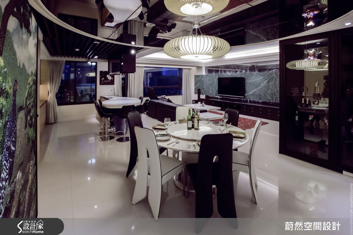 這間位於新北市淡水的 83 坪大宅空間，整體風格以東方