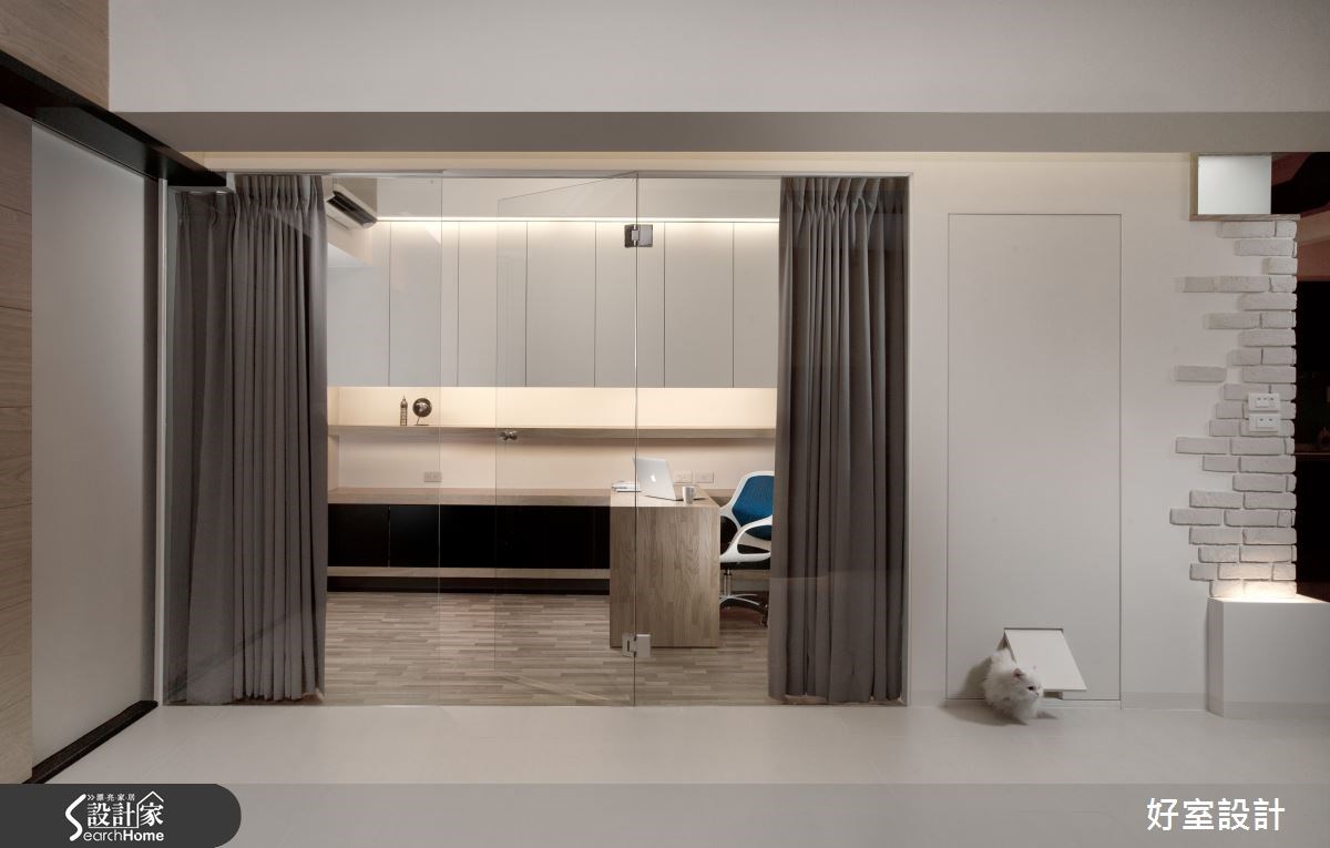 就像是上映中電影《想飛》的劇情一樣,高雄市有一對空