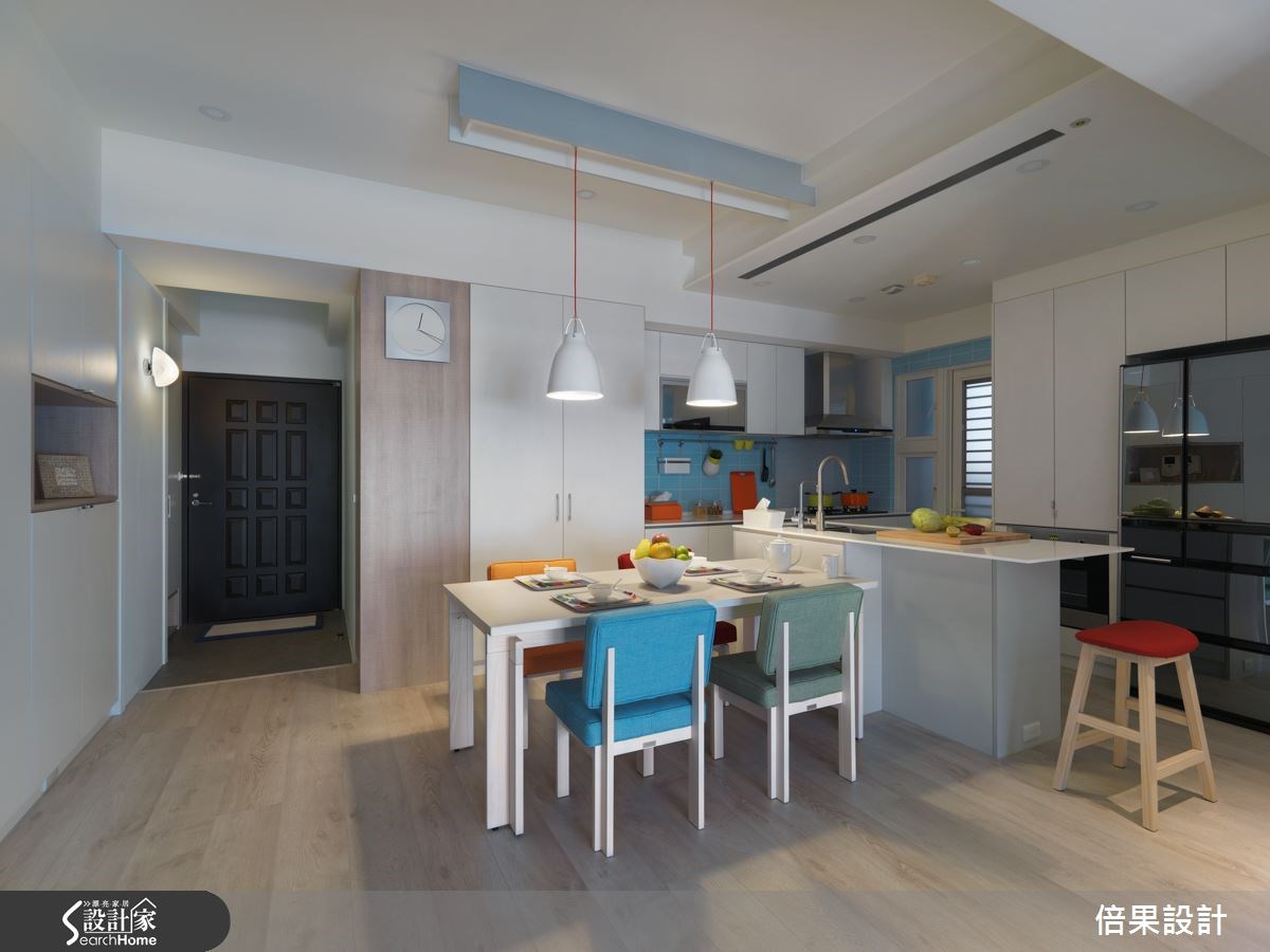 紅色是熱情的花火、藍色是蔚藍的天空、綠色是碧綠的溪