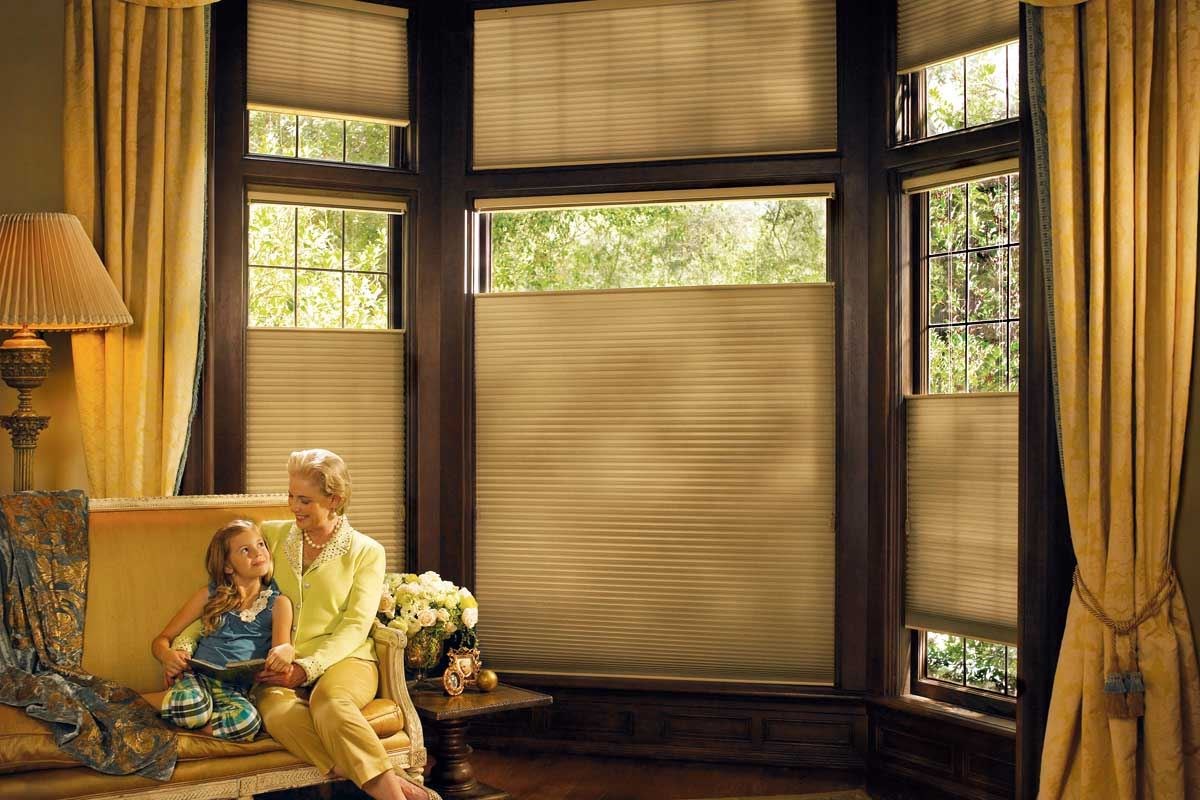 客廳通常是家人停留時間最常的區域。圍坐聊天或看報閱