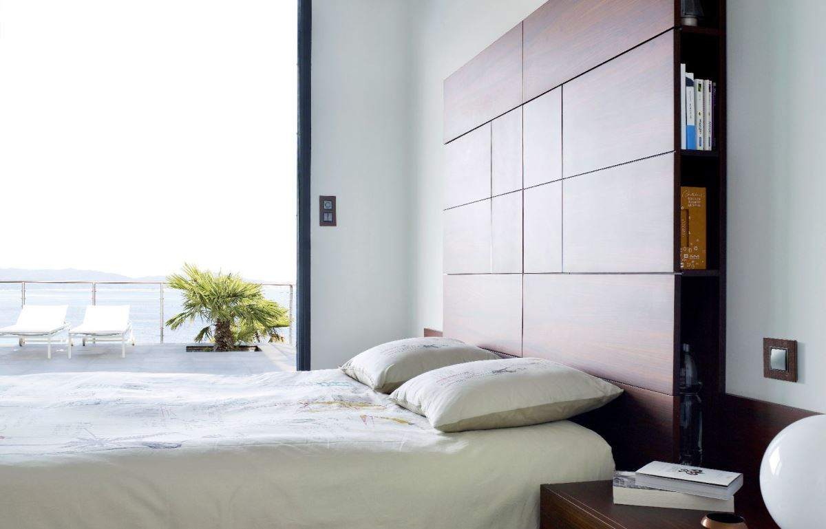 開關面板設計還可貼心搭配居家色彩，選配想要的色系，讓小小的開關也可達到家中畫龍點睛之效。圖片提供_施耐德電機