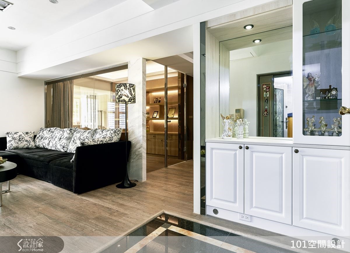 33 坪的老屋,設計師拆了兩面牆,並將室內格局往外推