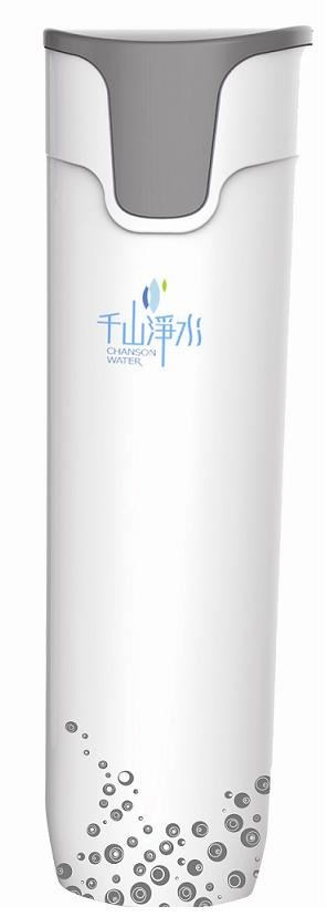 高效能前置淨水器:第一道高效能的前置淨水器,過濾功能有效去除小至0.5微米的水中沉積物,濾除多樣重金屬化合物,濾除水中胞囊有害微生物及細菌、餘氯異味與水中鐵鏽、雜質 VOCs (有機揮發物)等。圖片提供_千山淨水 高效能前置淨水器:第一道高效能的前置淨水器,過濾功能有效去除小至0.5微米的水中沉積物,濾除多樣重金屬化合物,濾除水中胞囊有害微生物及細菌、餘氯異味與水中鐵鏽、雜質 VOCs (有機揮發物)等。圖片提供_千山淨水