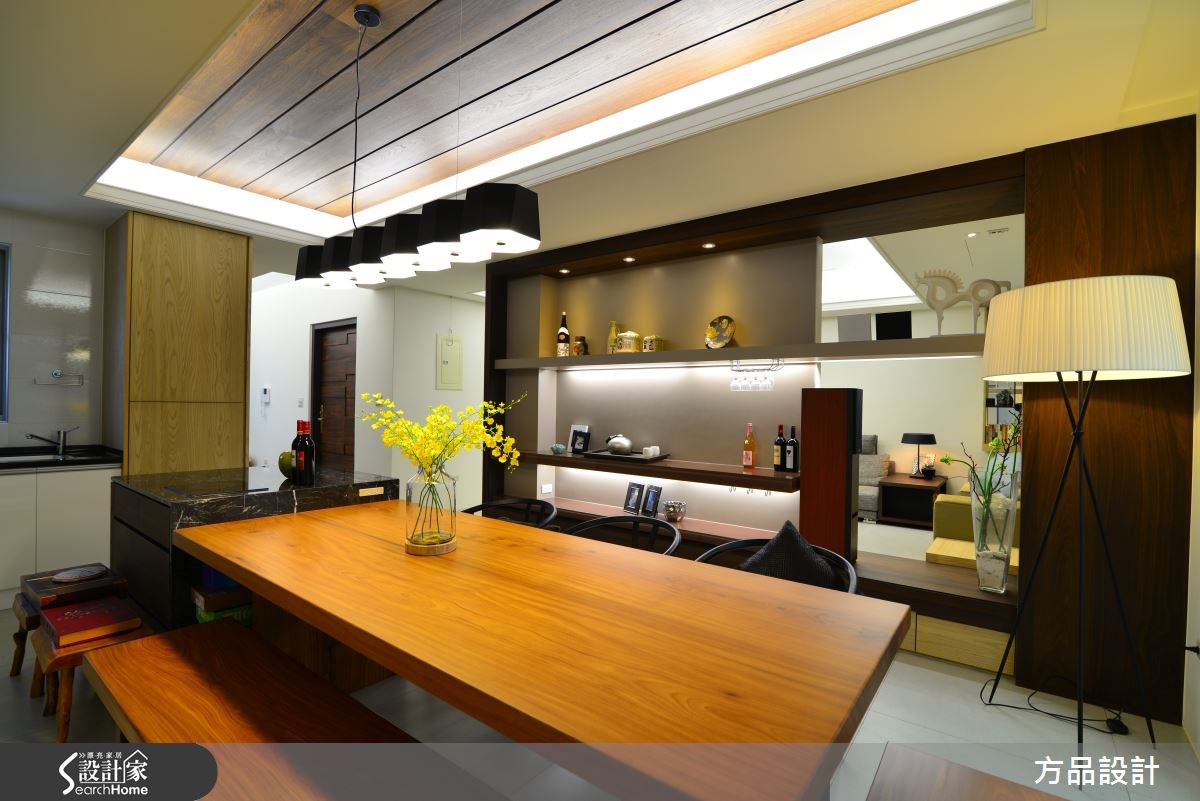 今天要分享的案例位於高雄市楠梓區, 46 坪的空間居住