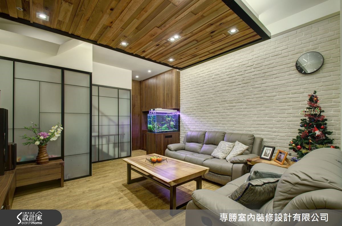 在居家中採用木材質，總是能夠創造療癒人心的感受，除