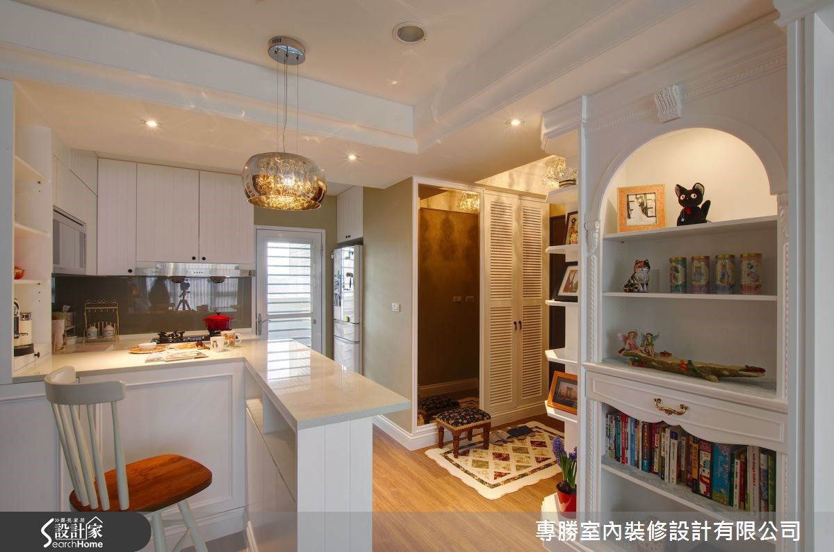 從事電子科技的屋主夫妻，保有對於浪漫居家生活的嚮往