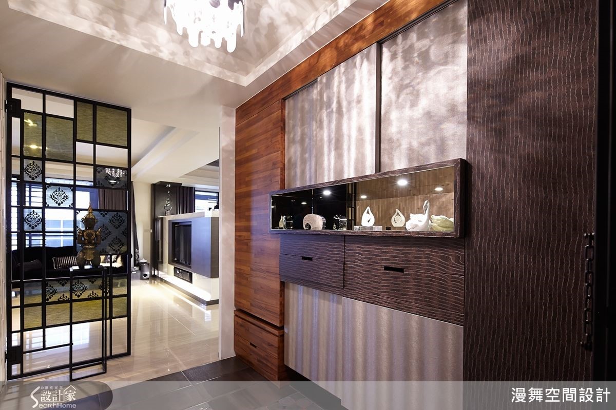 姐姐初戀情人寫給她的情書、弟弟用午餐錢偷買的玩具模