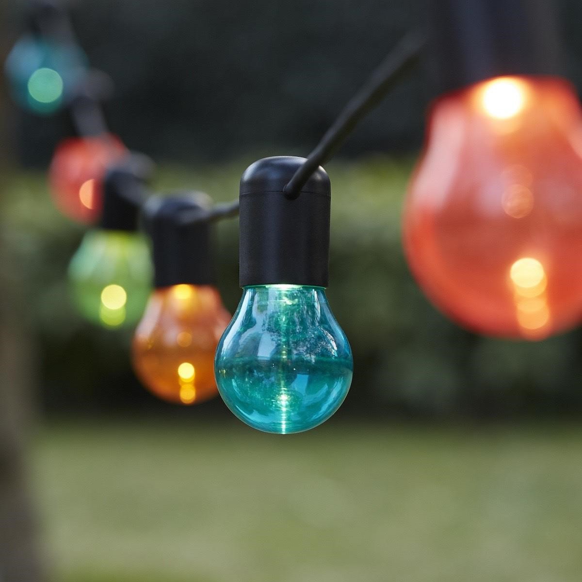 改變家中氣氛其實很容易，可以利用家飾品，點綴並且打造出不一樣的居家視覺體驗。 圖片提供_IKEA