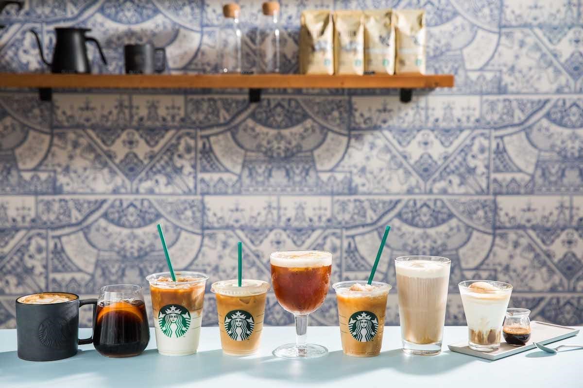 8款概念店獨家飲品，帶來多元風味選擇，例如包含台灣獨家研發、首次將新鮮水果入咖啡的「夏日特調咖啡」、「夏柚氣泡咖啡」。圖片提供_星巴克