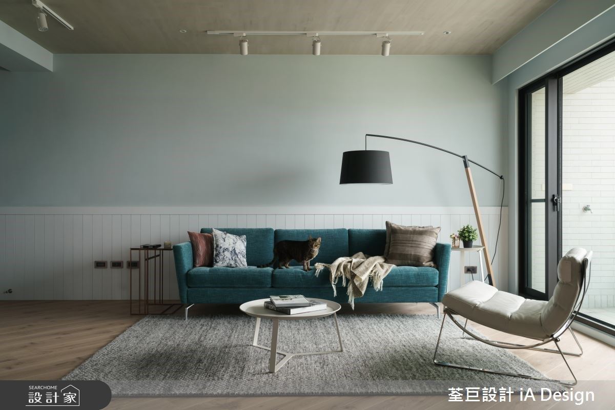 輕盈的北歐語彙，搭配儒雅的灰綠色，彰顯隨興年輕的氛圍。