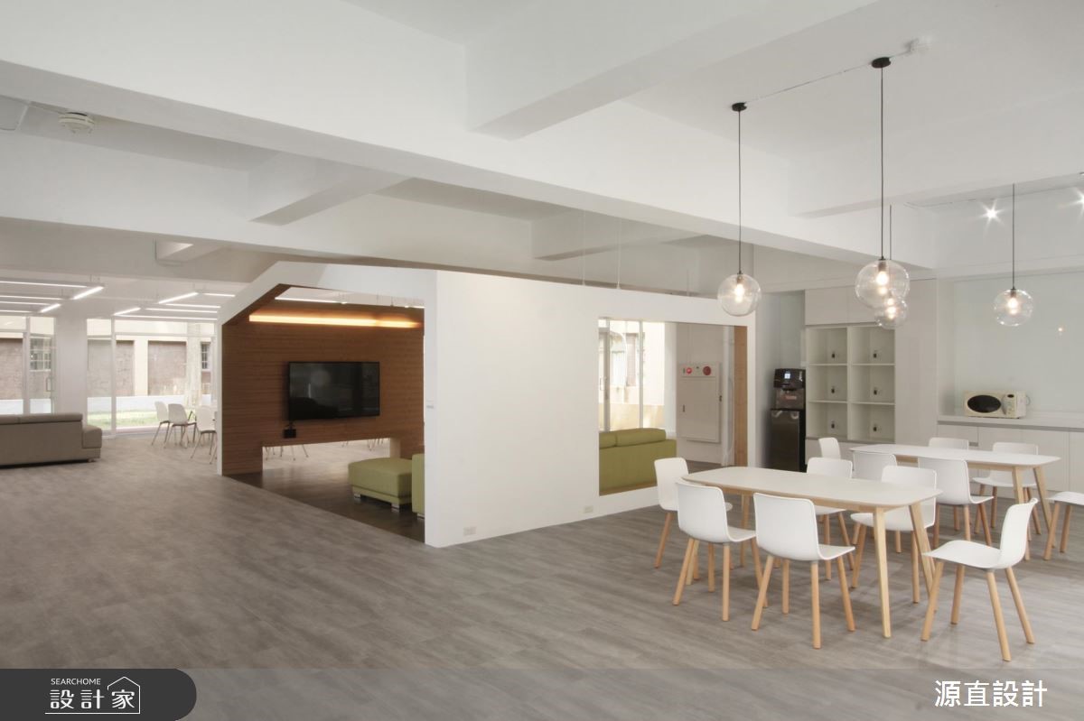 原是歷經多年的老建築，面臨老舊屋況、採光不佳以及通