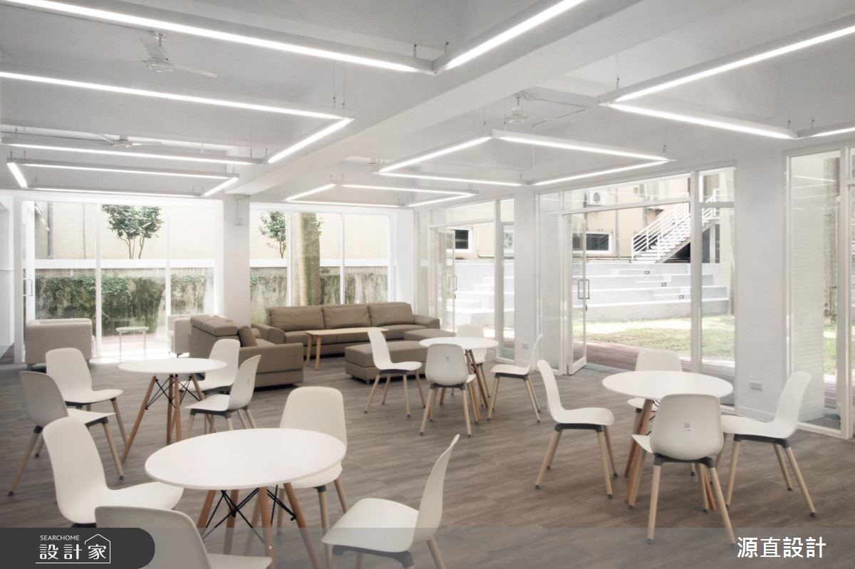 原是歷經多年的老建築，面臨老舊屋況、採光不佳以及通