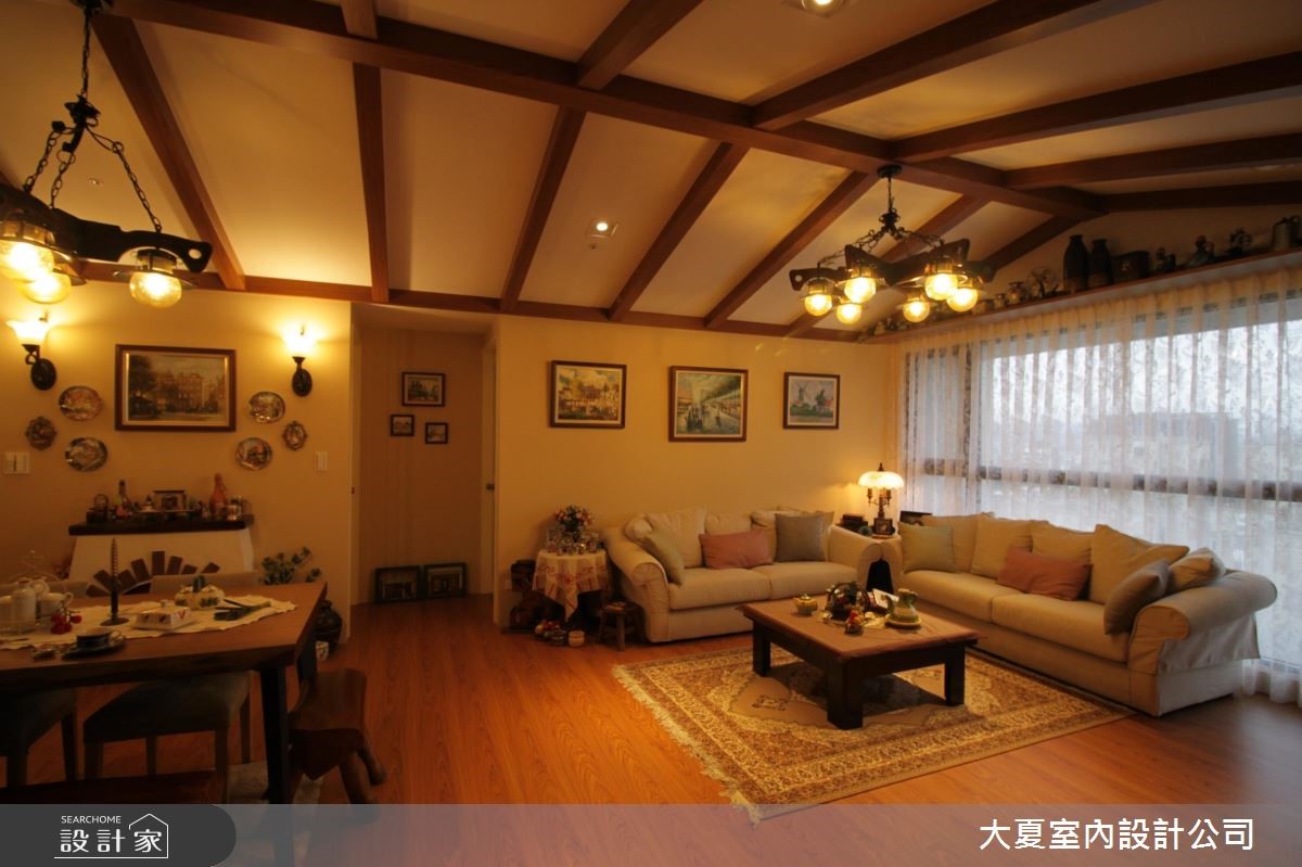 48 坪鄉村風住宅的屋主，擁有從小到大、旅行世界所累