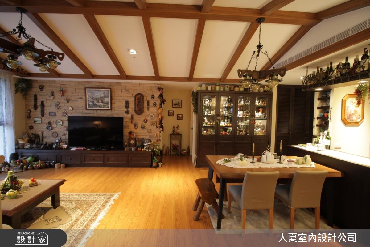 48 坪鄉村風住宅的屋主，擁有從小到大、旅行世界所累