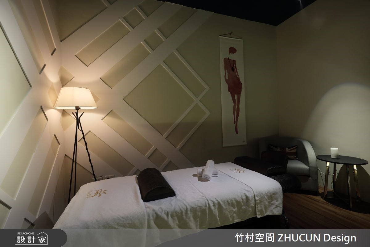 一整棟的複合式 SPA 會館，結合美髮、美甲美睫、瑜珈