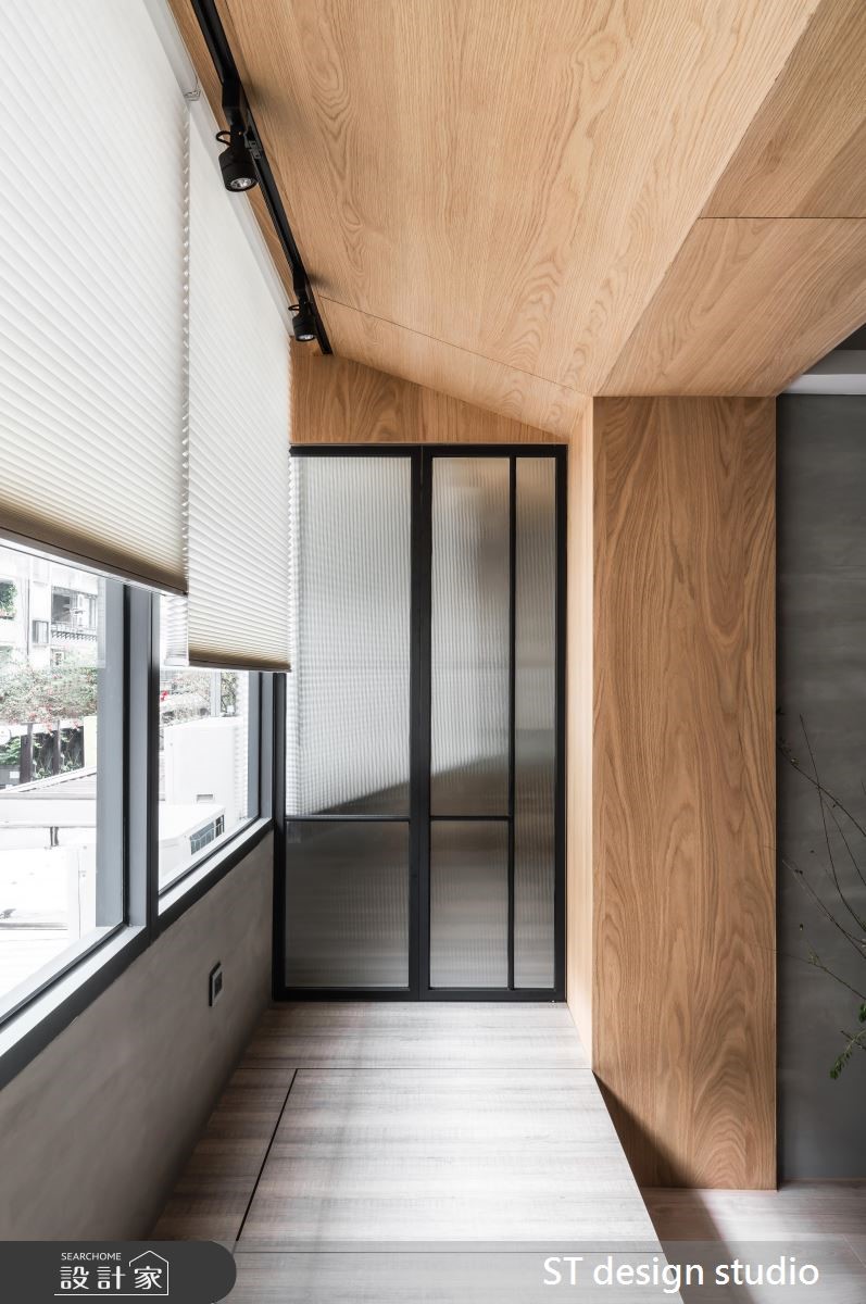 40 坪簡約風老屋的男屋主是從事進出口貿易，女屋主則