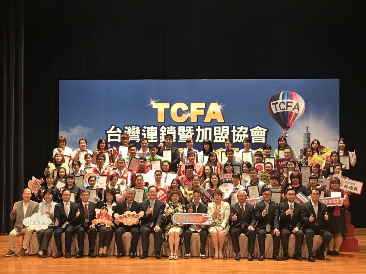 全體服務天使獲獎人大合照。