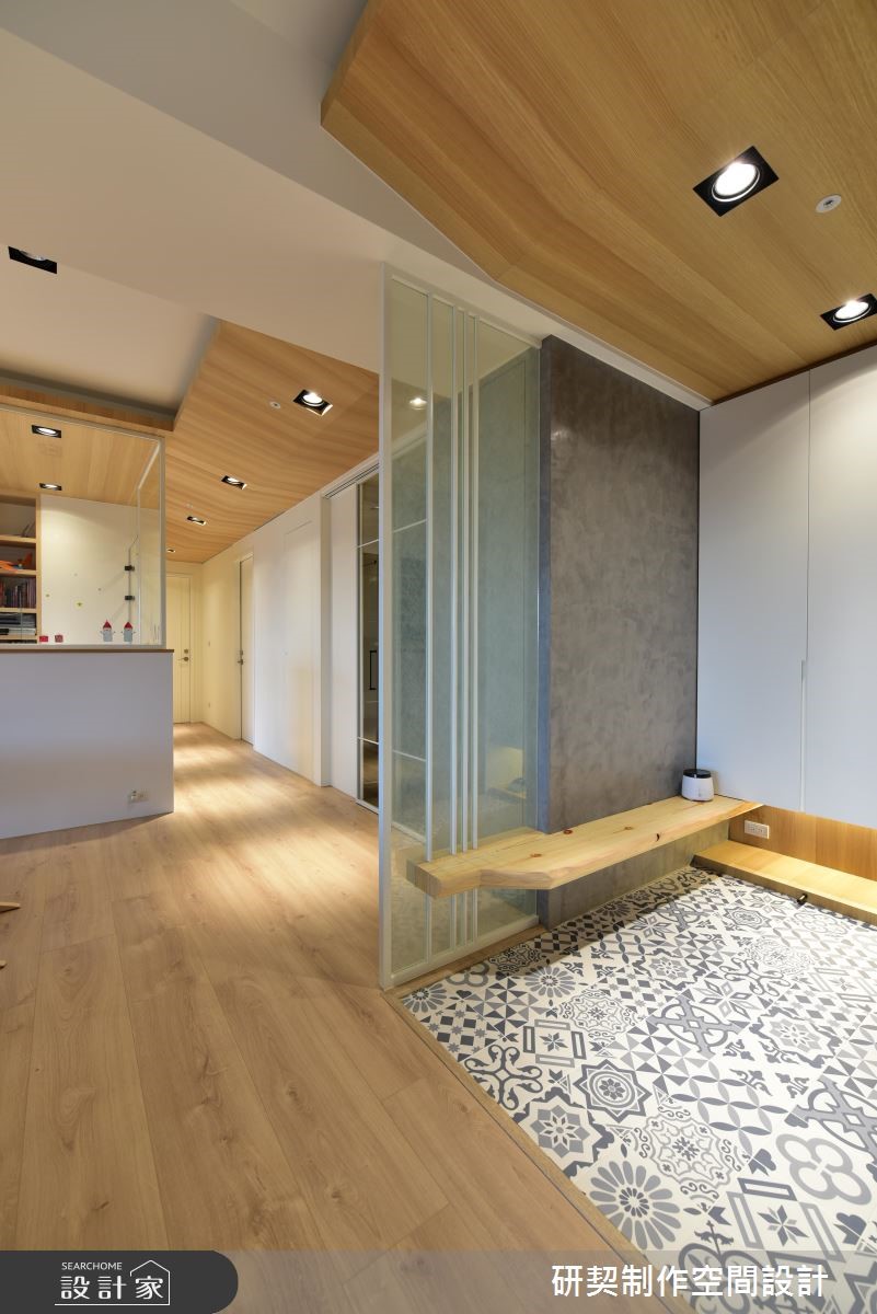 富有生活品味、美學涵養的屋主夫婦，喜愛明亮、自然的