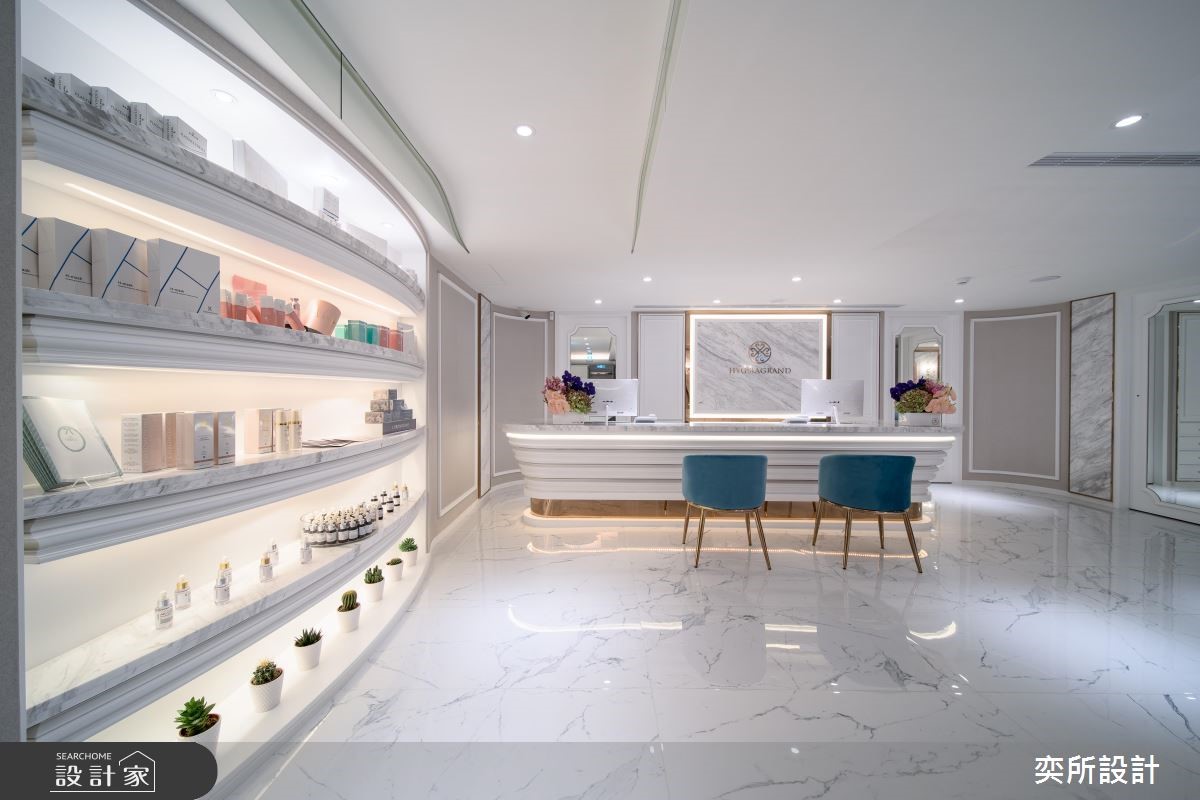 57 坪老屋改建為健康管理中心，為化解樓高過低的限制