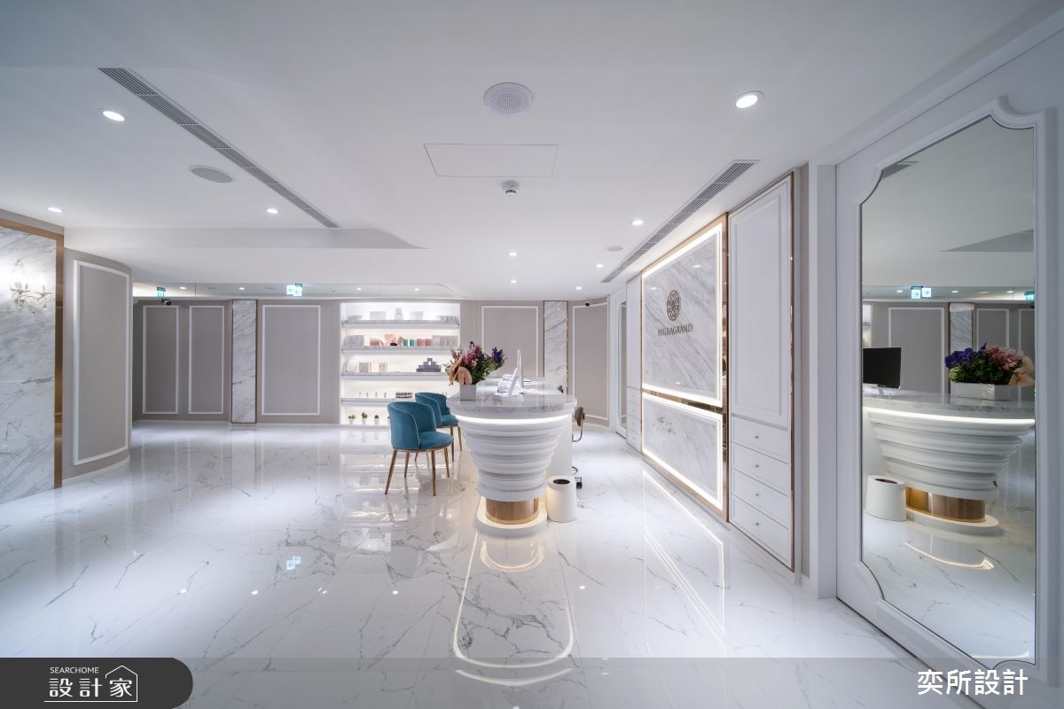 57 坪老屋改建為健康管理中心，為化解樓高過低的限制