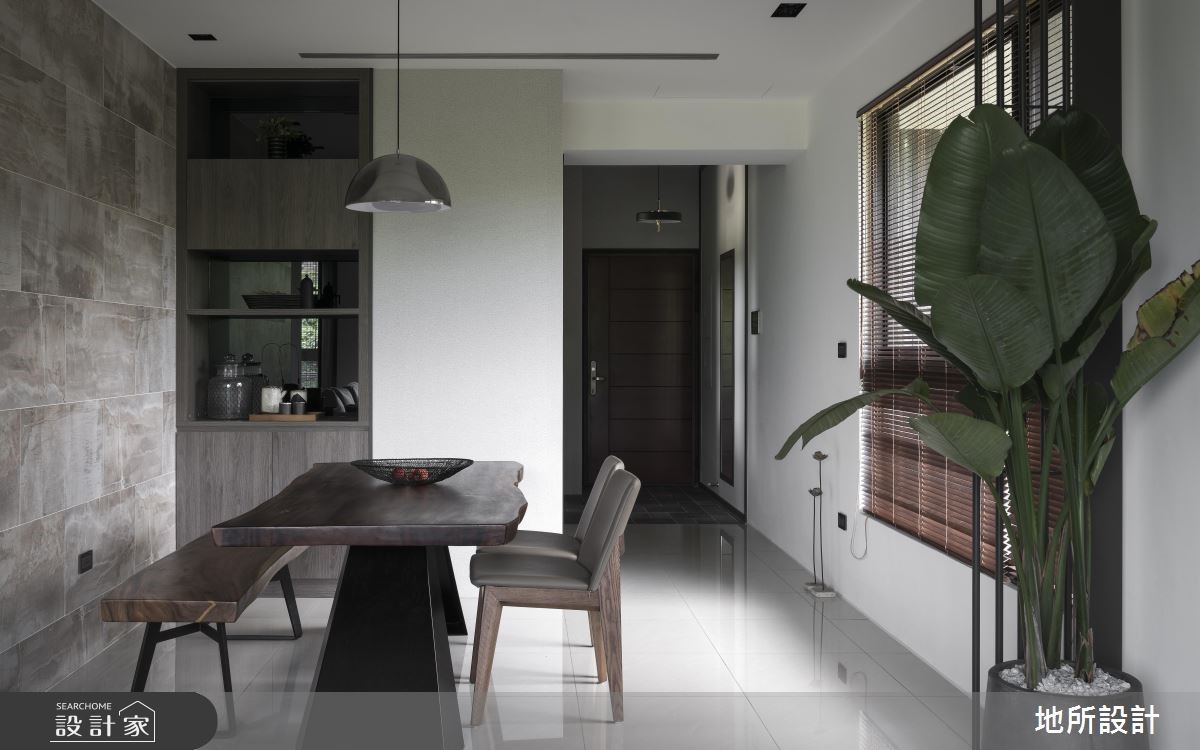 29 坪現代風居家，設計師在簡約底蘊中，加入植栽與陽