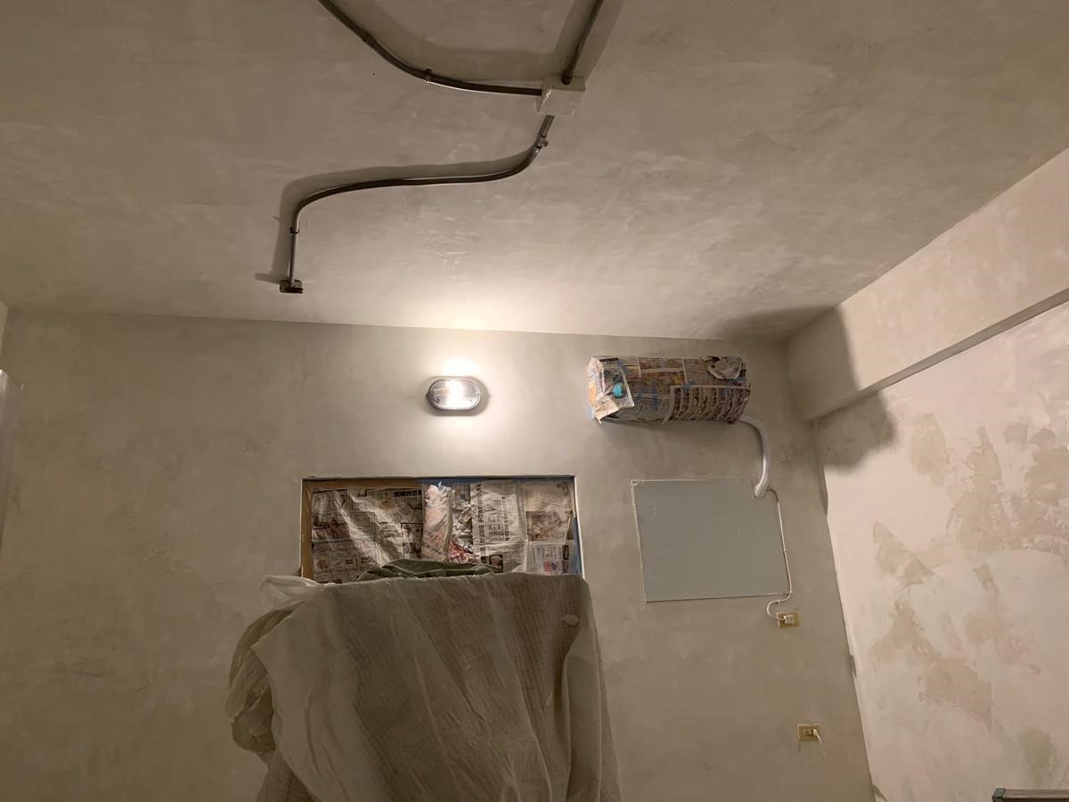 天花板管線配置。