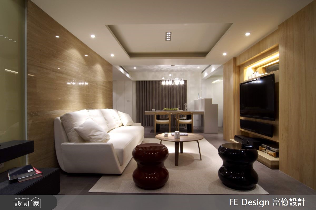 34坪老屋空間，設計師透過格局重整，將陽台內推、讓陽