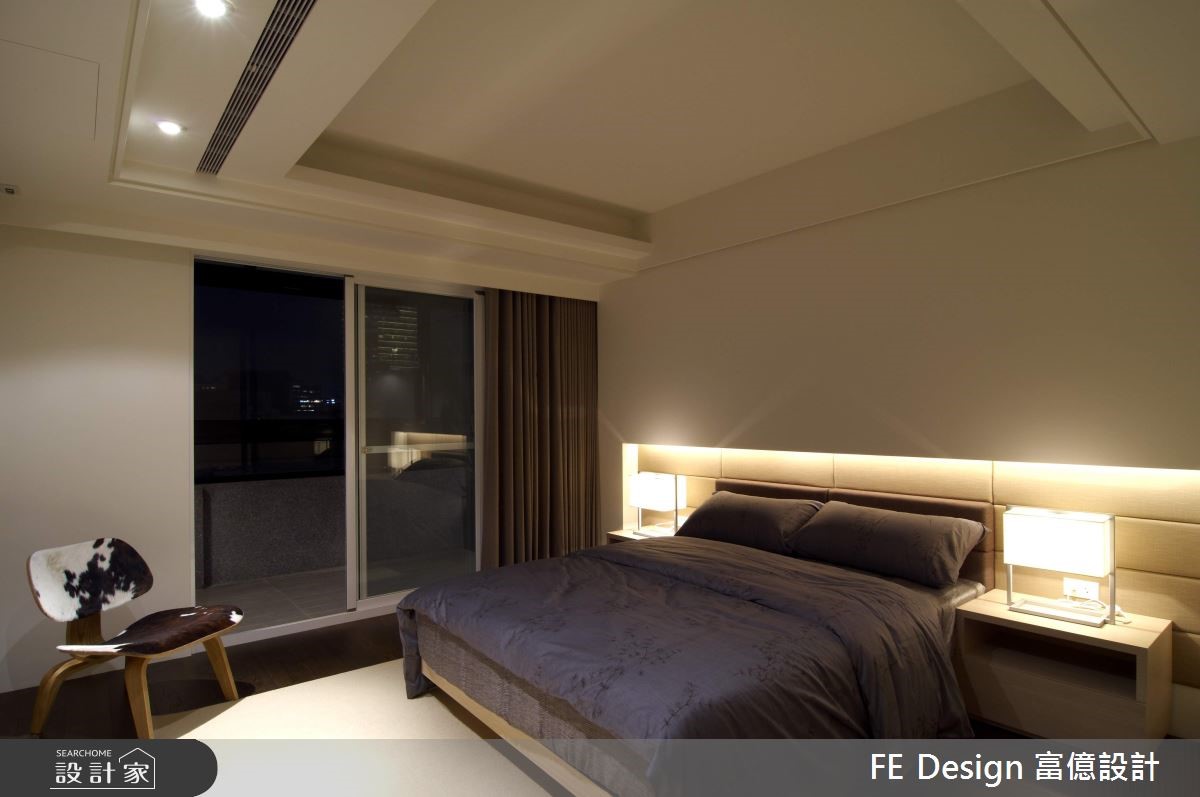 34坪老屋空間，設計師透過格局重整，將陽台內推、讓陽