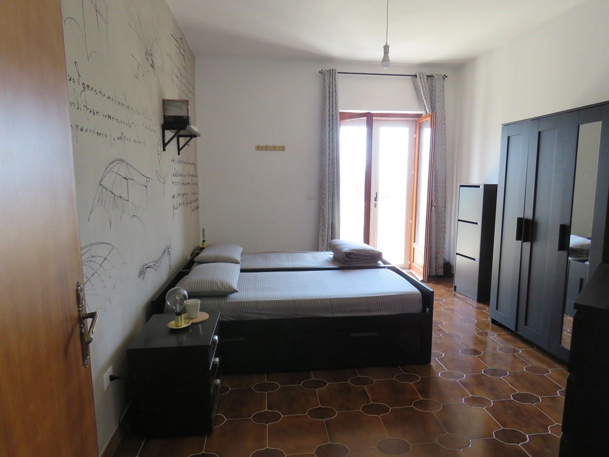 房間改造耗費兩個星期半的時間。