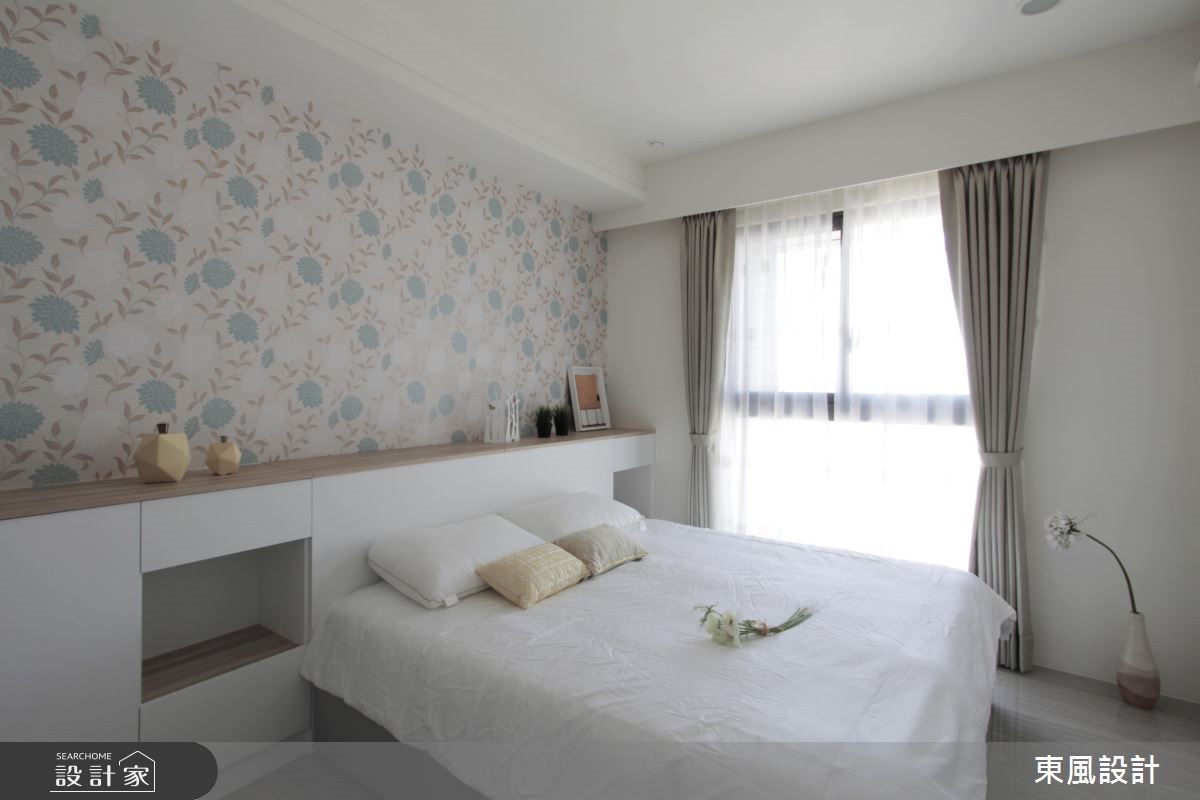 35 坪純白美式風住宅，簡約的線板搭配清爽的純白漆面