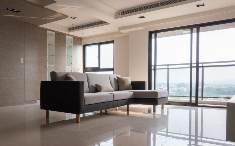 挑選沙發時，要注意的眉角非常多，從家庭人數選擇尺寸