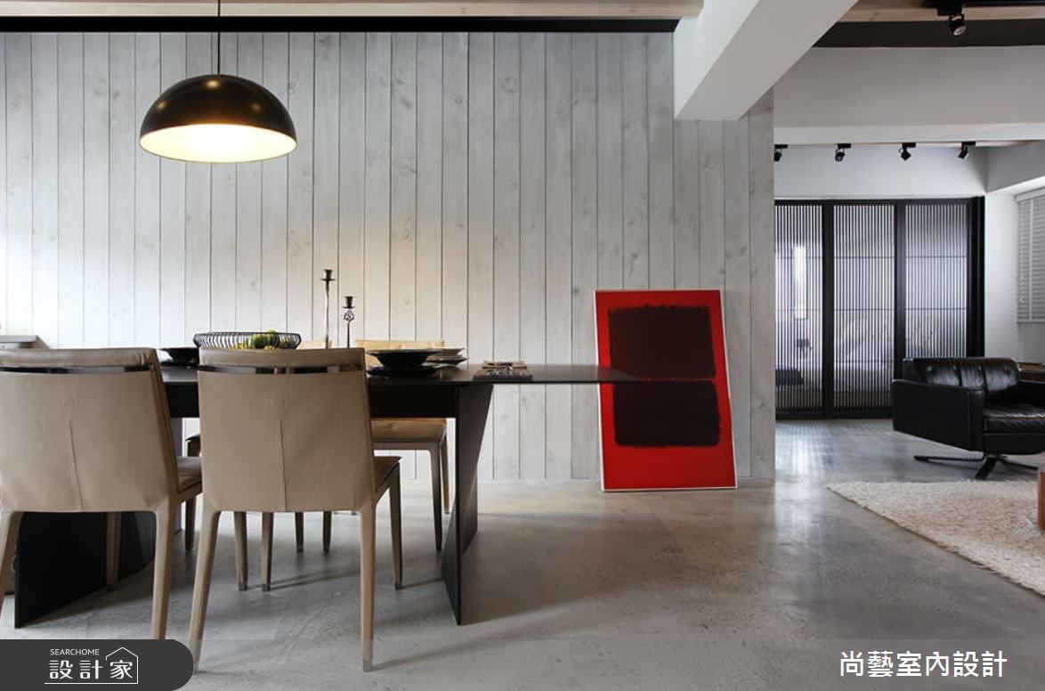 30 坪老房屋主為知名旅遊節目主持人Janet的家，奔波於