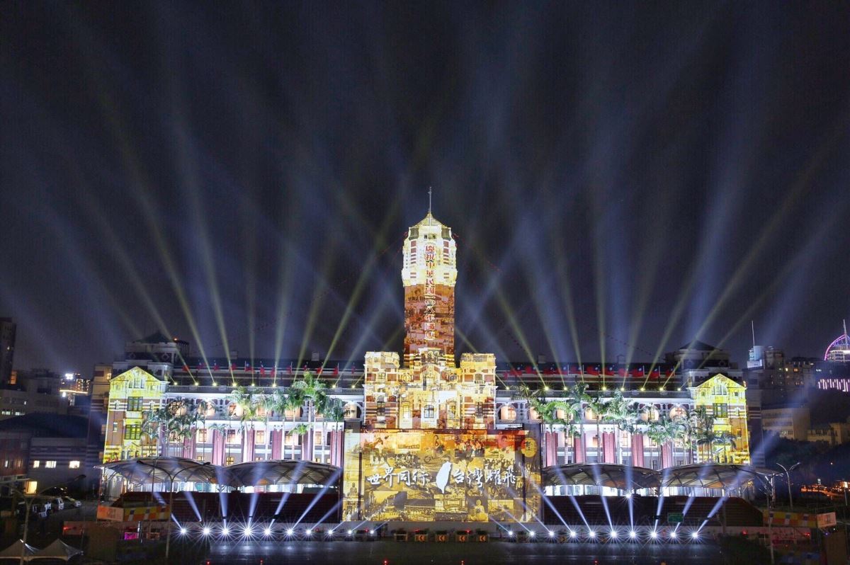 文化總會去年舉辦的「世界同行．台灣耀飛－2019國慶總