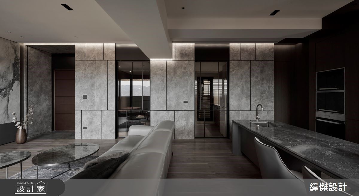 客、餐廳牆面運用建築學手法，以橫向發展與垂直線條，延伸整體視覺感。