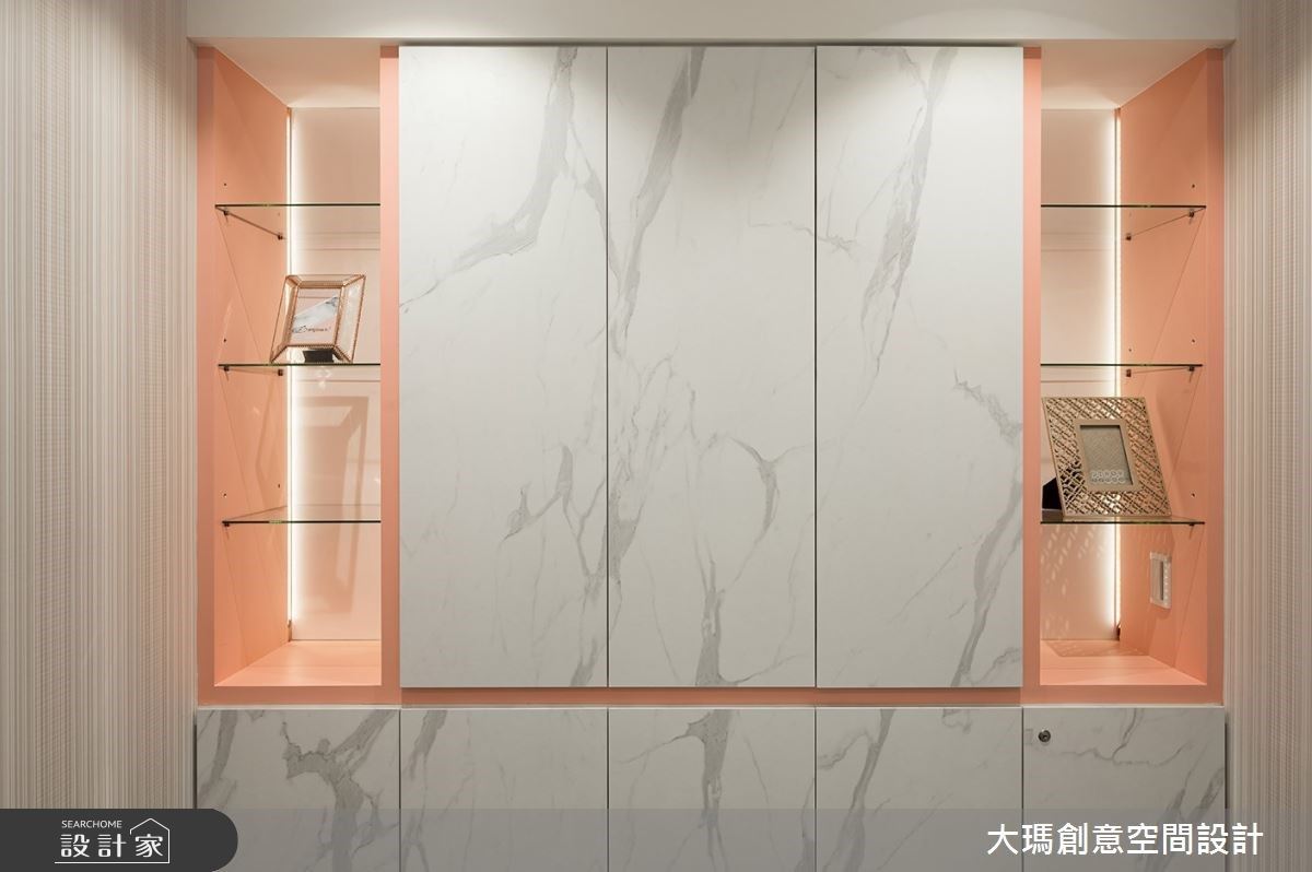 在這個45坪Spa美容中心裡，為了讓每個女性能夠展現高