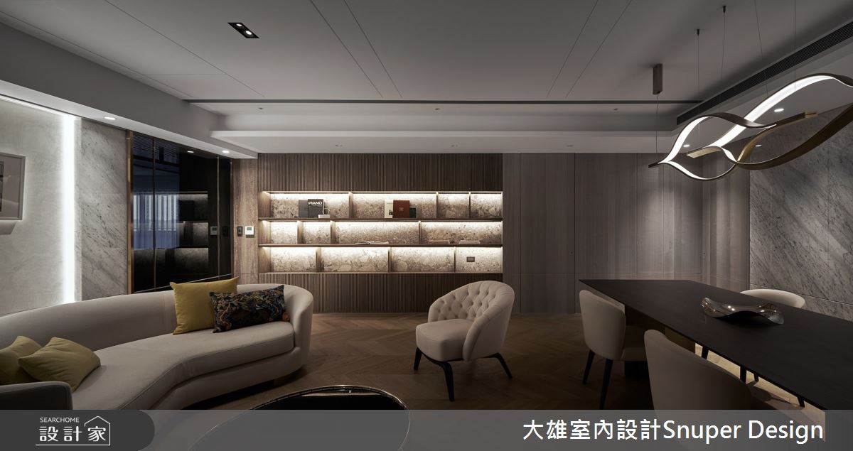 從瓦解方型格局框架、消弭電視牆的慣性思維出發，讓電