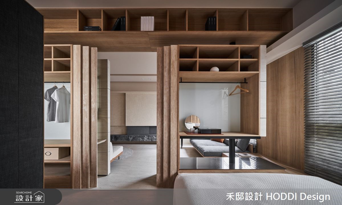 即使是同住一個屋簷下也需要各自的空間。18坪預售屋內