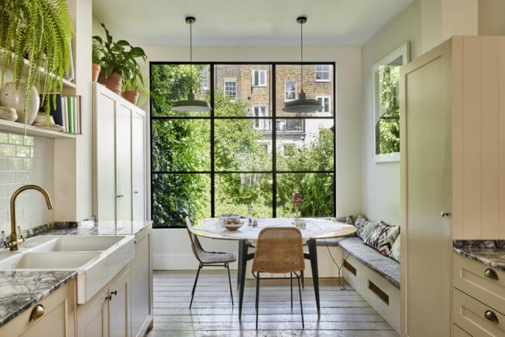 綠樹成蔭的美麗別墅位於巴恩斯伯里保護區 (Barnsbury 