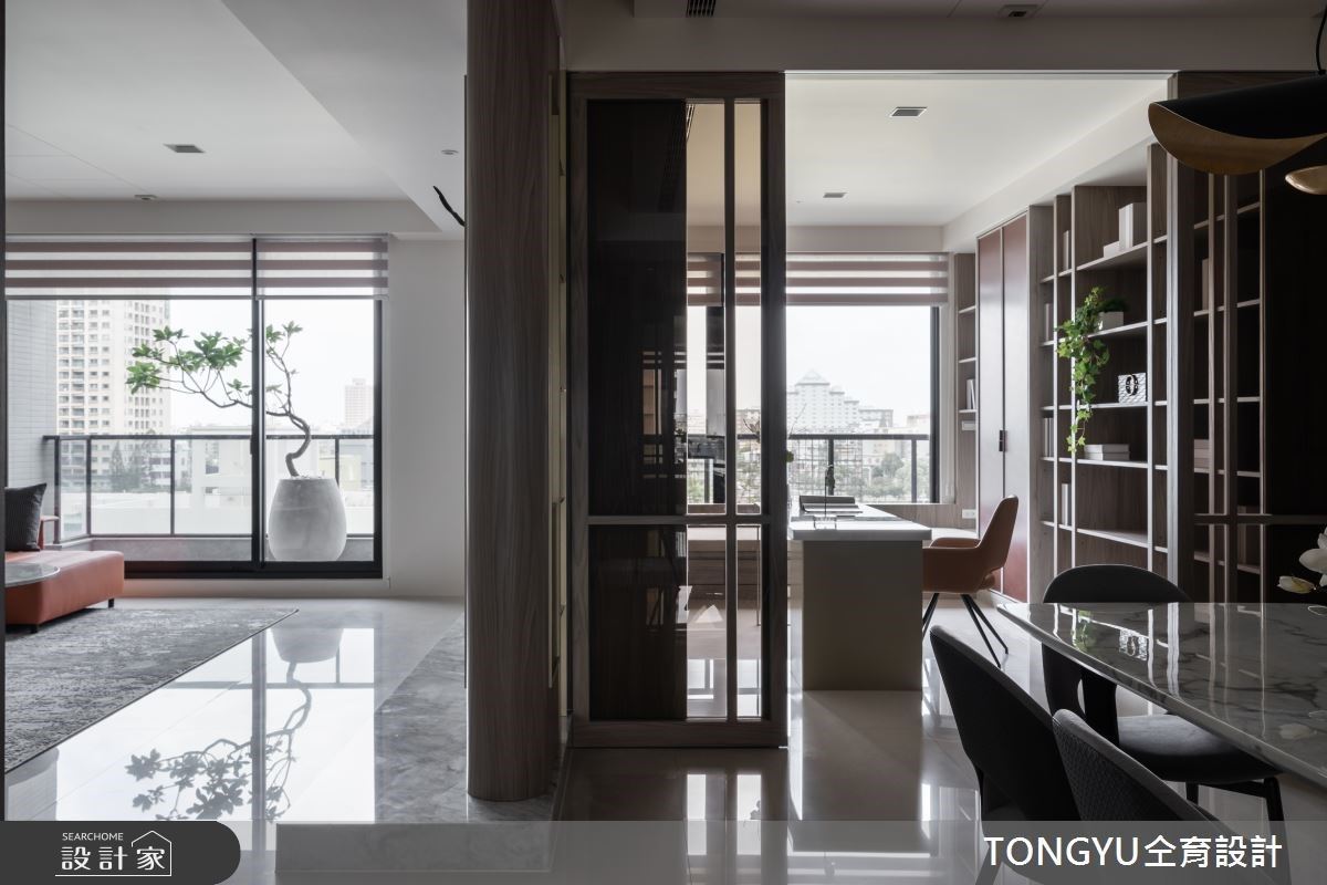 在光速前行的世界裡,城市是恆定又不斷變化的,時間讓