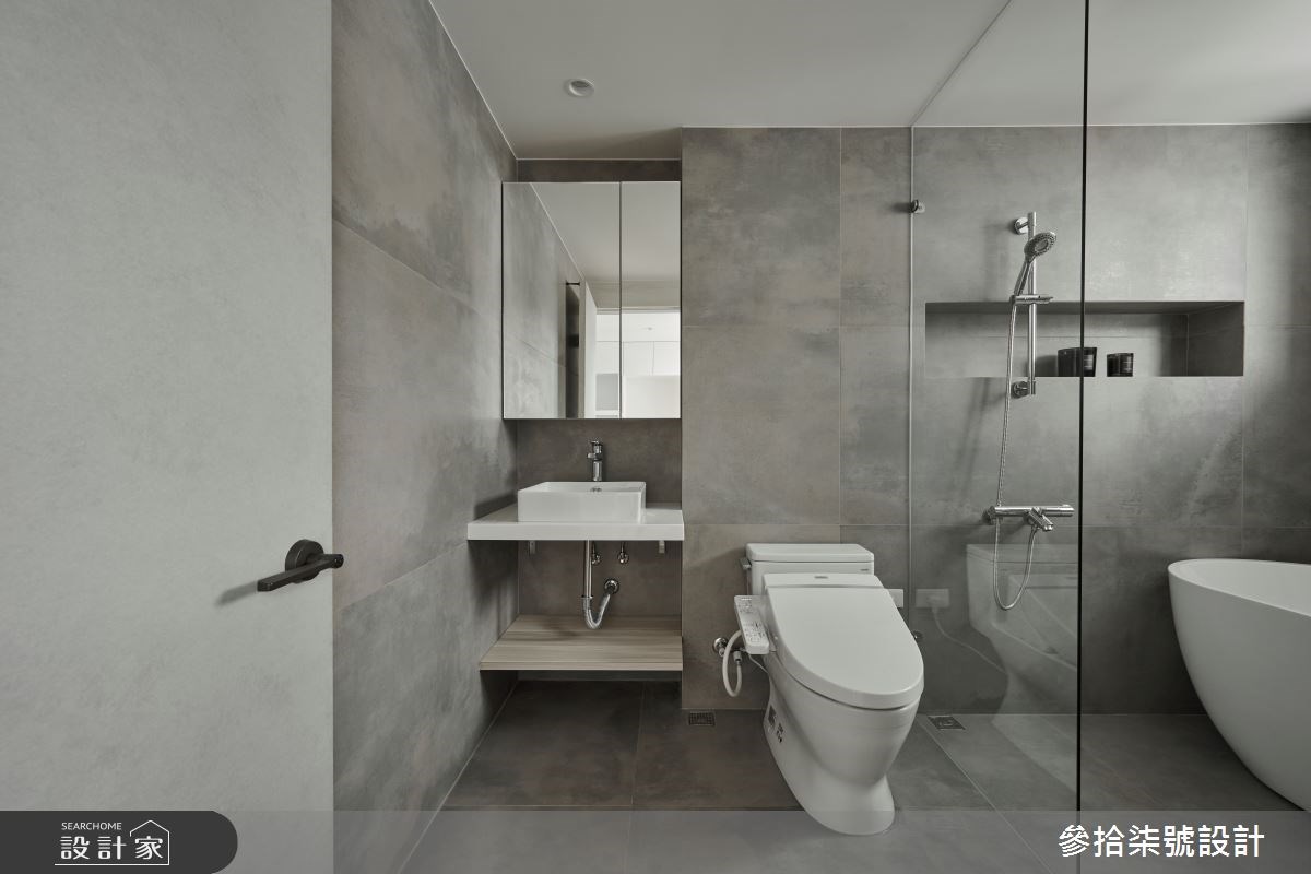 屋齡逾 30 年的老屋，設計師挹注清新紓壓的日式風格，